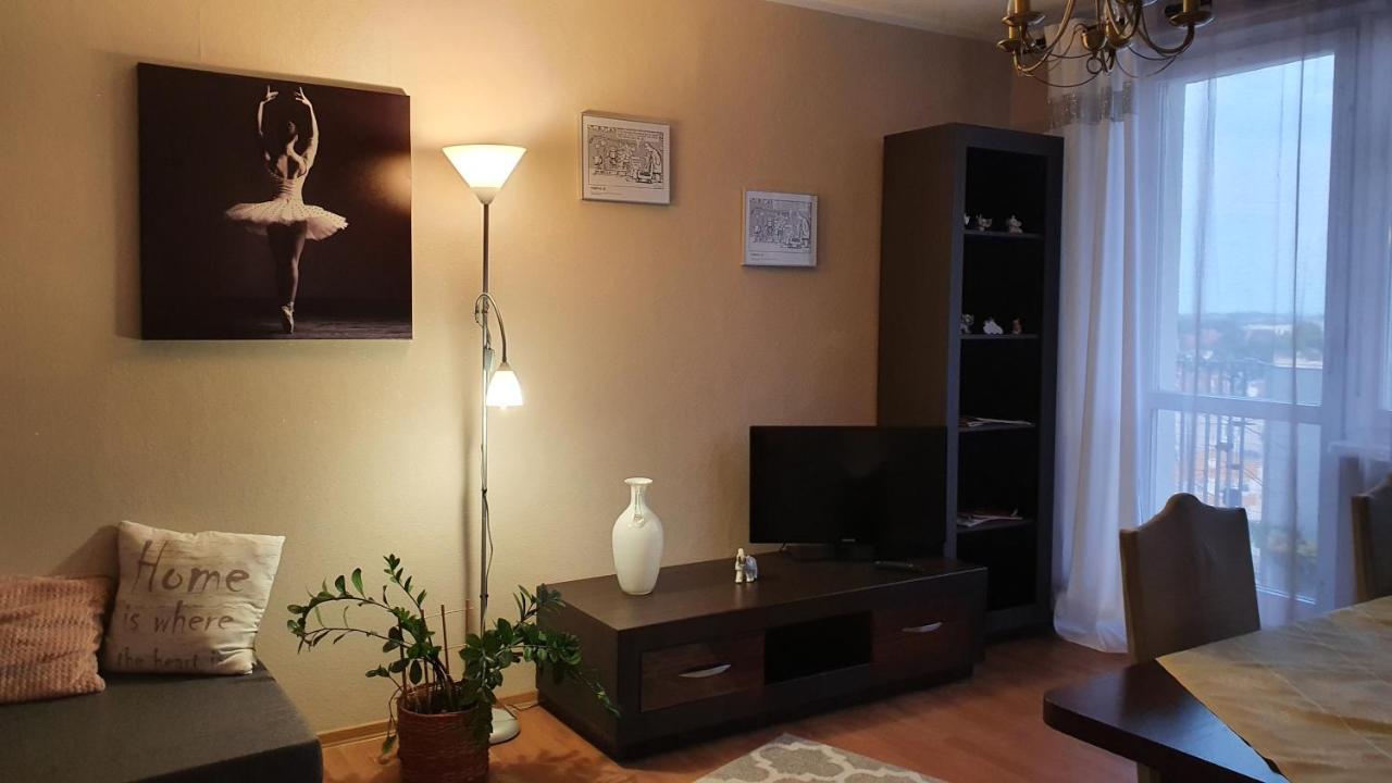 Apartament Anielki Apartment Malbork Bagian luar foto